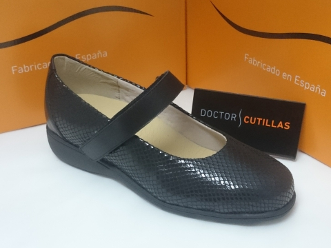 Zapato Doctor Cutillas Mod 53924 Negro