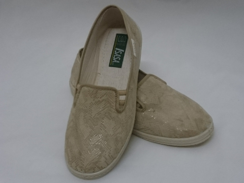 Zapatilla Señora Isasa Mod 315 Boa Beig